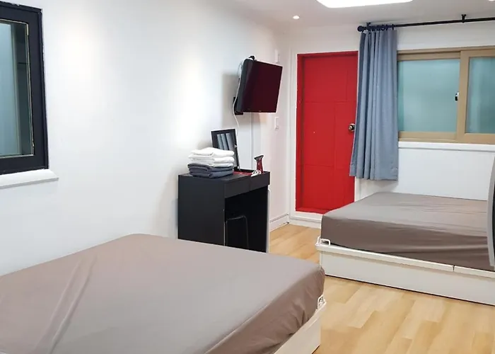 Aparthotel 6