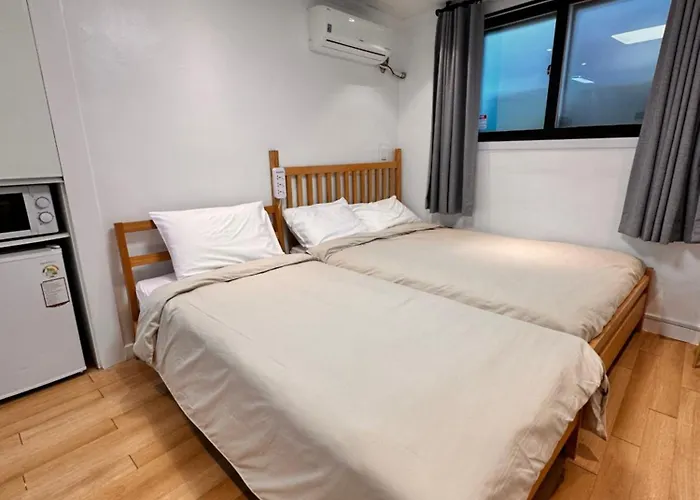 6 * Seoul
